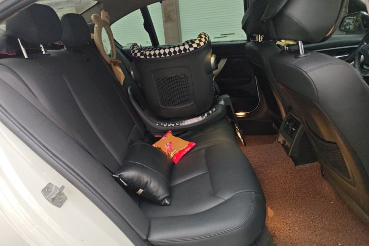 Used BMW 3 Series 2015 320Li Luxury Edition Fashion Model Left Rear Seat