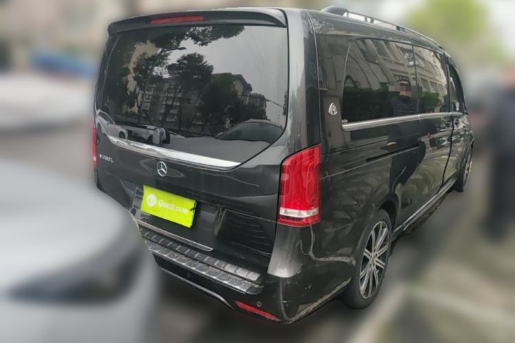 Used Mercedes-Benz V-Class 2022 V 260 L Long-wheelbase Luxury Edition Rear Right 45 Deg