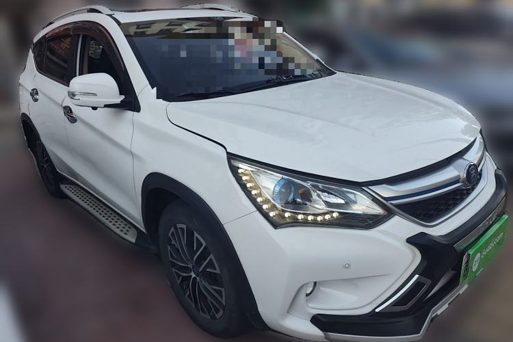 Used BYD Song New Energy 2017 Song DM 1.5TID All-Wheel Drive Prestige Model Front Right 45 Deg