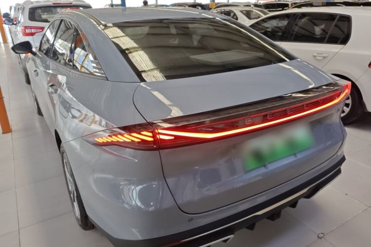 Used Geely Galaxy L6 2025 EM-i 140km Long-Range Version Rear Left 45 Deg