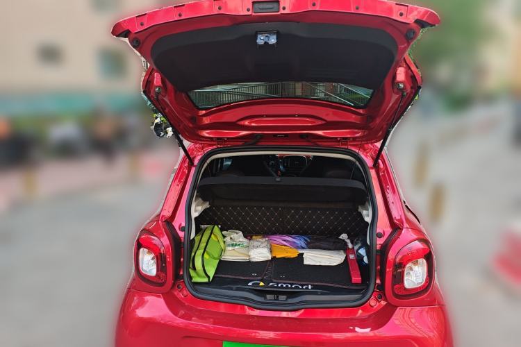 Used smart forfour 2016 0.9T 66 kW Pioneer Edition