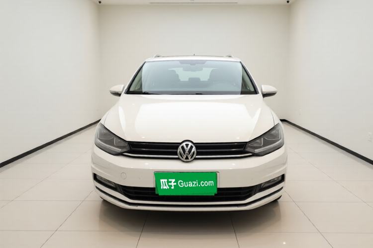 Used Volkswagen Touran 2016 Volkswagen Touran L 280TSI DSG Comfort Edition Exterior 1