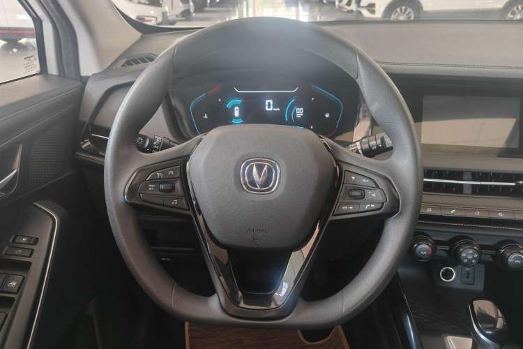 Used Changan CS15 2021 1.5L Automatic Entry-Level Trim