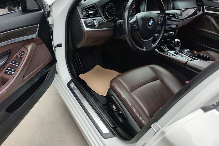 Used BMW 5 Series 2017 525Li Luxury Design Package Driver Seat