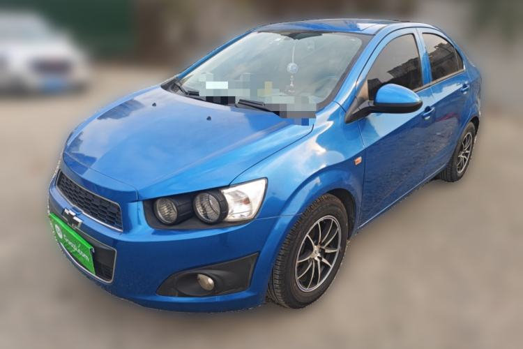 Used Chevrolet Aveo Sonic 2011 Sedan 1.4L MT SL