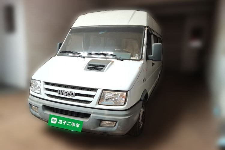 Used Iveco Daily 2014 2.5T-A35 NJ6484ACM47Z4