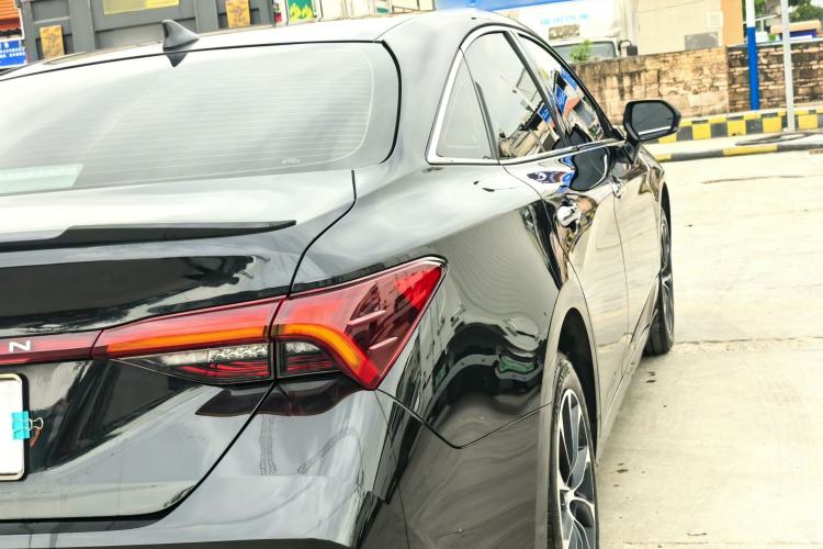 Used Toyota Avalon 2023 2.5L Luxury Edition Exterior 9