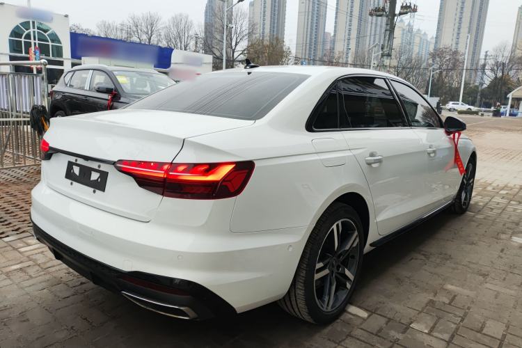 Used Audi A4L 2022 40 TFSI Luxury Dynamic Model