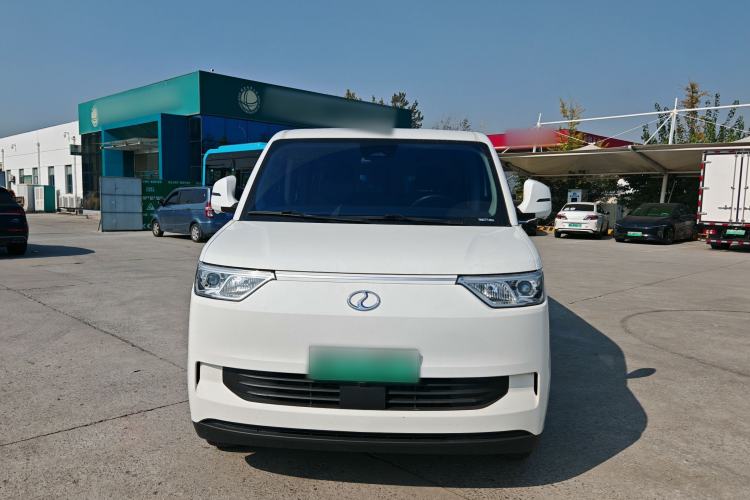 Used Ruichi EC75 2025 Model Passenger Vehicle Smart Driving Ultra-Charging Edition, Pioneer Type I, 52.16 kWh
