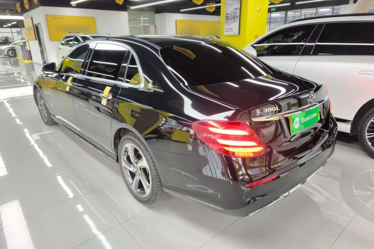 Used Mercedes-Benz E-Class 2019 E 300 L Sporty and Stylish Model
