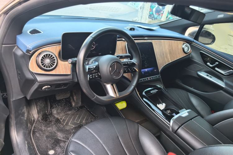 Used Mercedes-Benz EQE 2022 350 Pioneer Edition
