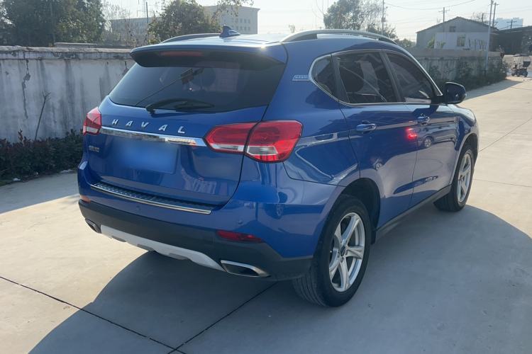 Used Haval H2 2018 Chuanxiang Edition Blue Badge 1.5T Dual-Clutch Two-Wheel Drive Fashionable Model