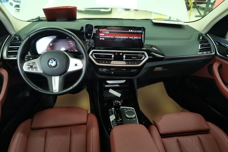 Used BMW X3 2022 Restyled xDrive25i M Sport Package Center Console