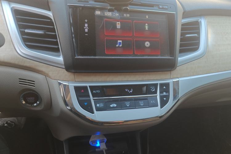 Used Honda Jade 2014 1.8L CVT Luxury Edition 5 seats