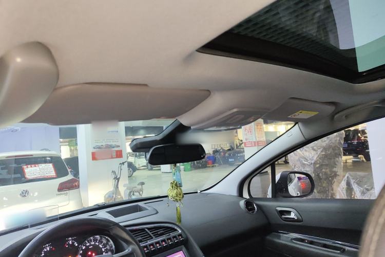 Used Peugeot 3008 2016 1.6THP Automatic Prestige Edition Headliner