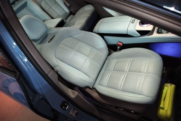 Used Hongqi Tiangong 08 2025 680 Ultra Four-Wheel-Drive Version Right Front Seat