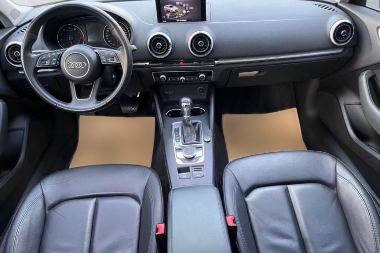 Used Audi A3 2019 Limousine 35 TFSI Style Edition China VI Emission Standard
