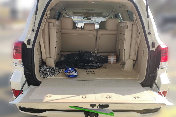 Used Toyota Land Cruiser 