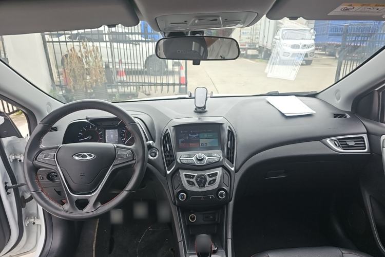 Used Chery Arrizo 5 2018 1.5L Manual Tribute to Youth Edition Center Console