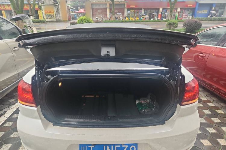 Used Volkswagen Golf (Import) 2012 1.4TSI Luxury Convertible Edition
