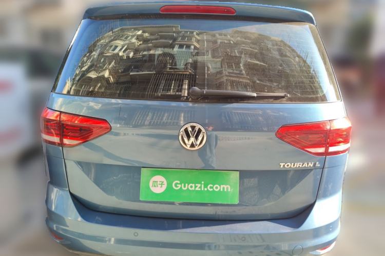 Used Volkswagen Touran 2016 Volkswagen Touran L 280TSI DSG Comfort Edition
