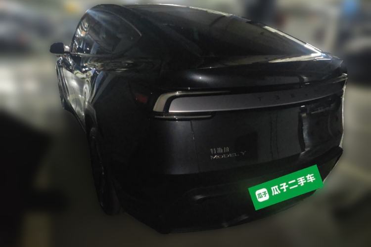 Used Tesla Model Y 2025 Rear-Wheel-Drive Version