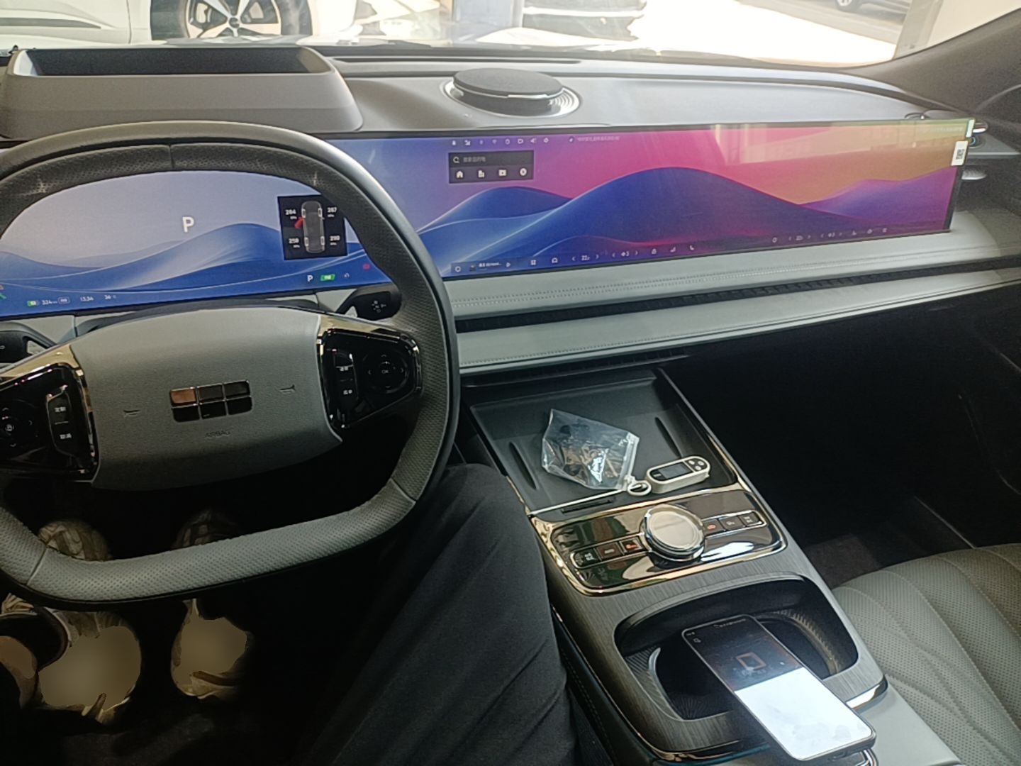 Geely Galaxy E8 2025 700 km Long-Range Intelligent Driving Version — снимка 12