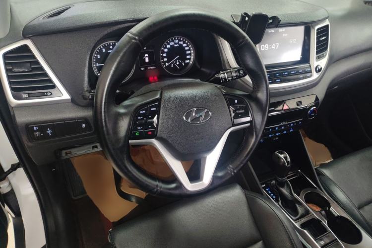 Used Hyundai Tucson 2015 1.6T Dual-Clutch Two-Wheel-Drive Smart Model