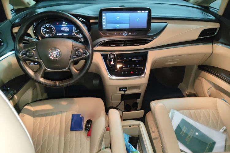 Used Buick GL8 2023 Land Executive Class Deluxe Model