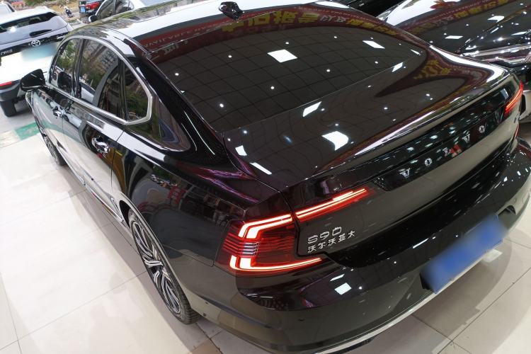 Used Volvo S90 2023 B5 Zhiyuan Luxury Edition
