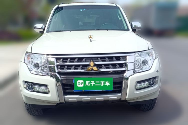 Used Mitsubishi Pajero 