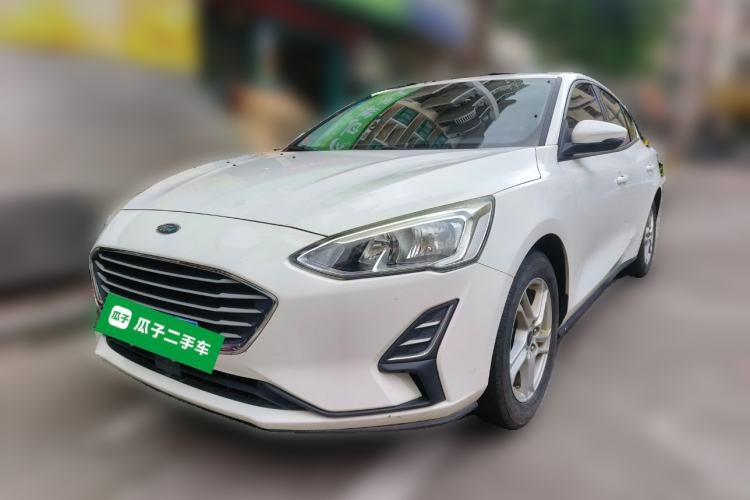 Used Ford Focus 2019 Sedan 1.5L Manual FENGYUE Model China V Emission Standard