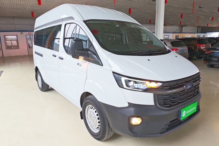 Used Ford Transit 2023 2.0T Diesel Manual Multifunction Commercial Vehicle Mid-axle Mid-roof 5/6 Seats