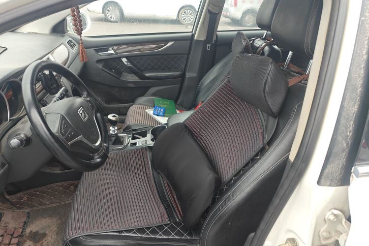 Used Zotye Z500 2015 1.5T Manual Luxury Model