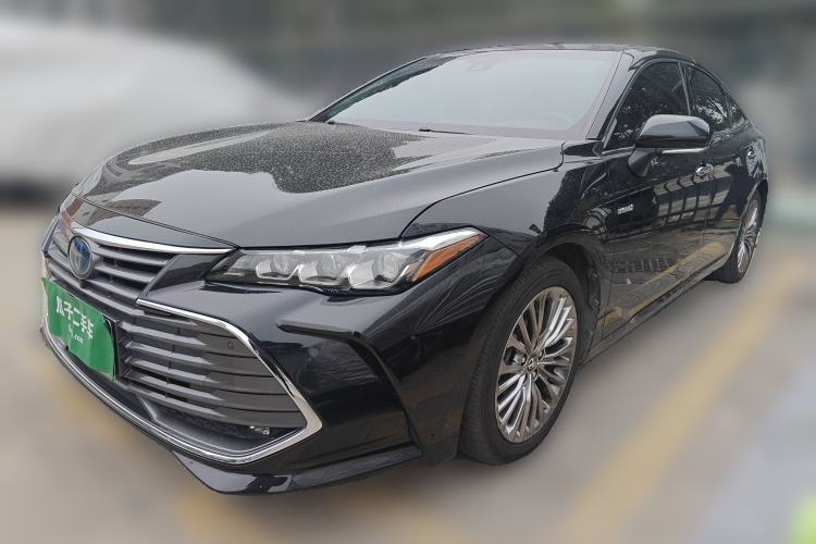 Used Toyota Avalon 2019 Dual-Engine 2.5L XLE Prestige Version China VI Standard