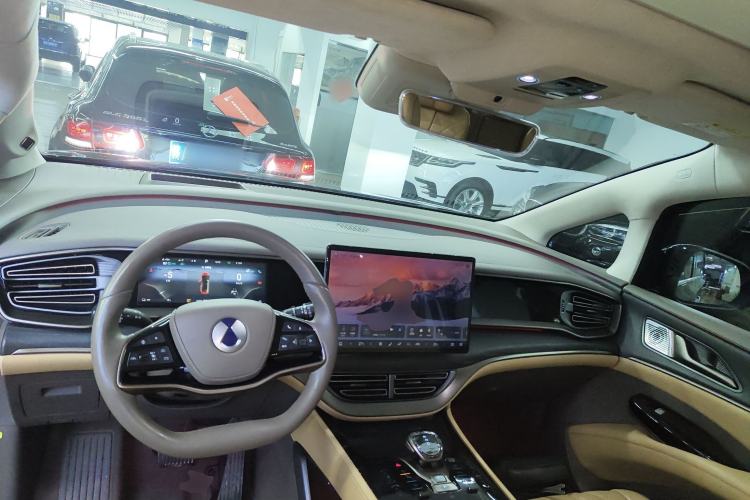 Used Denza D9 2022 DM-i 970 Four-Wheel Drive Flagship Model
