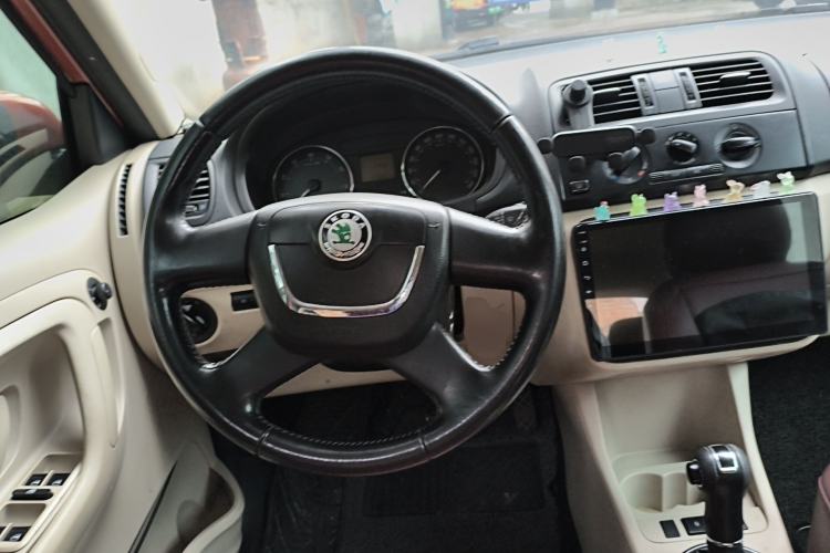 Used Skoda Fabia 2012 1.4L Automatic Crystal Edition Steering Wheel