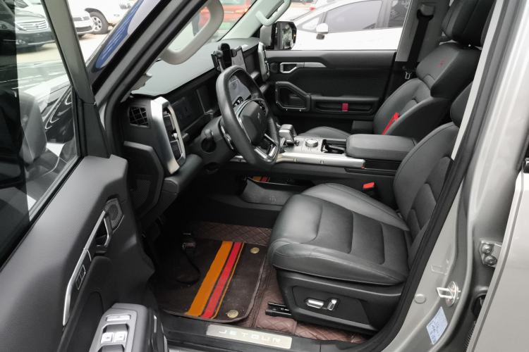 Used JETOUR Traveler 2023 2.0T All-Wheel-Drive CrossPRO