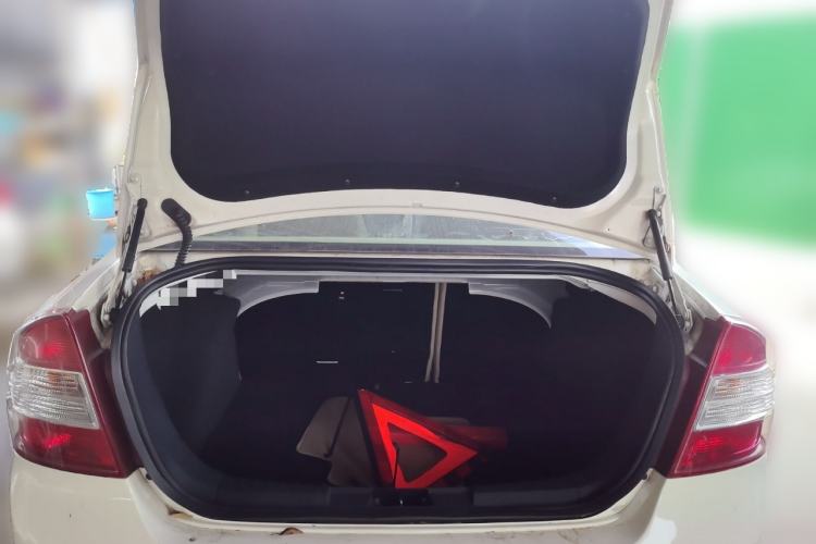 Used Ford Focus 2013 Sedan Classic 1.8L Manual Base Model Trunk