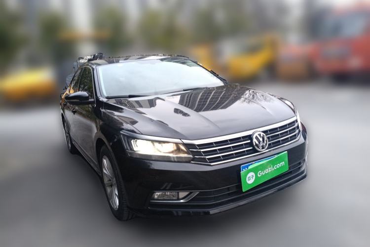 Used Volkswagen Passat 2017 330TSI DSG Luxury Edition
