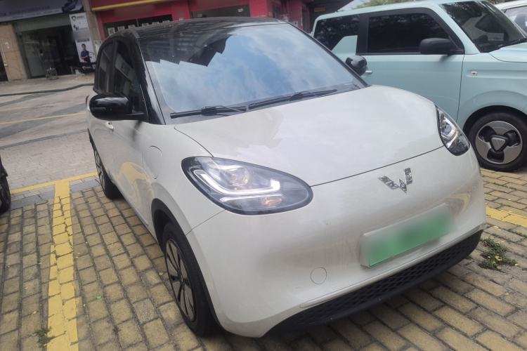 Used Wuling Bingo 2024 203km Light Edition Front Right 45 Deg