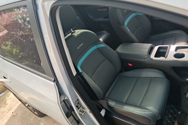 Used AION Y 2023 Younger Star Edition