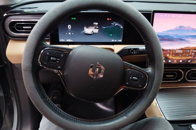 Used Leapmotor C11 2024 All-Electric 580 Luxury Edition Steering Wheel