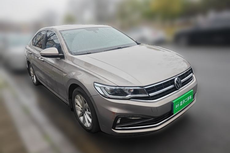 Used Volkswagen Bora 2021 1.5L Automatic Comfort Smart Connect Edition Front Right 45 Deg