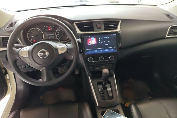 Used Nissan Sylphy 2022 Classic 1.6XE CVT Comfort Edition Center Console