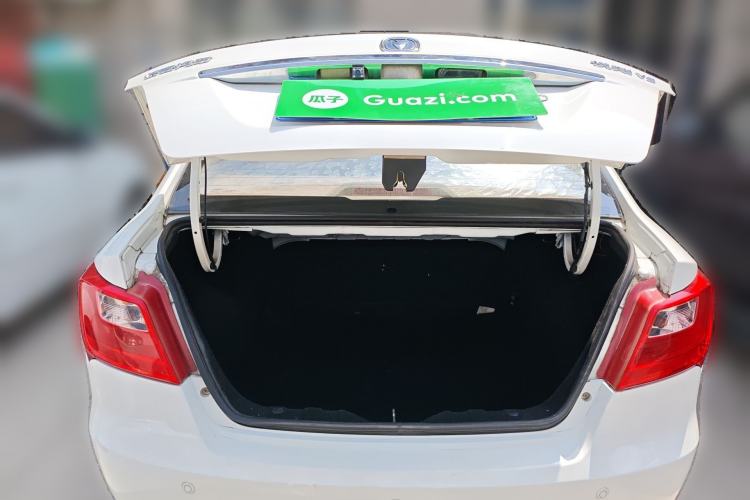 Used CHANGAN Alsvin V3 2015 1.4L Manual Warm-Hearted Model China V Standard
