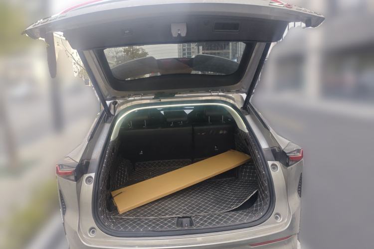 Used CHANGAN OSHAN Z6 2022 Blue Whale 1.5T DCT Smart Navigation Model
