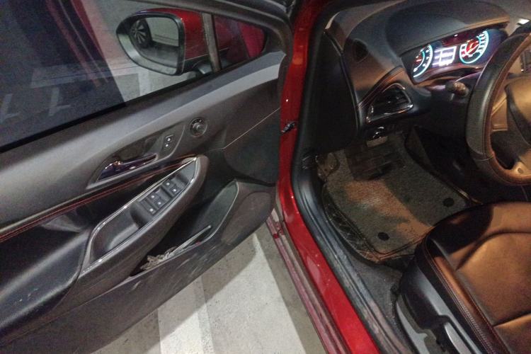 Used Chevrolet Cruze 2018 320 Automatic Pioneer Sunroof Edition
