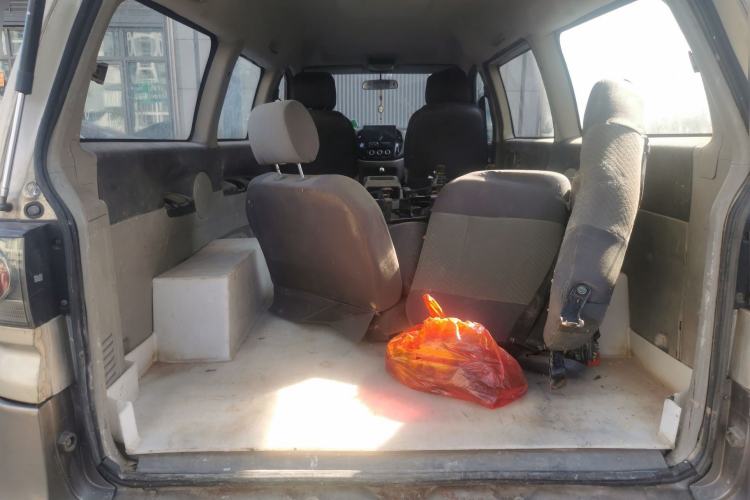 Used FORTHING Lingzhi 2015 M5 Q7 2.0L 7-seat Long-Wheelbase Comfort Model
