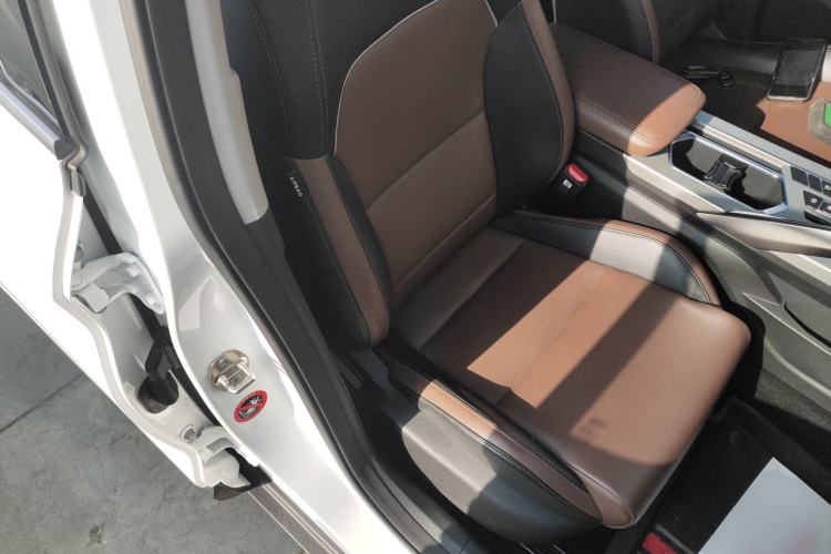 Used Geely Auto Coolray 2019 260T DCT Explorer China V Standard
